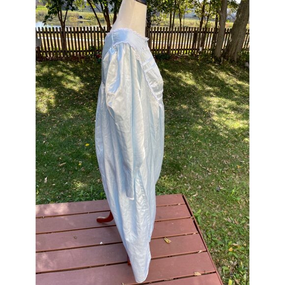 Vintage Embroidered Nightgown 2X Light Blue Cotton & Polyester Blend - Picture 5 of 6